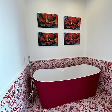Maison Kalea 4*