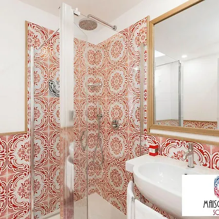 Maison Kalea 4*
