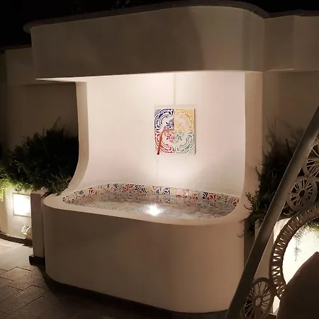 Bed & Breakfast Maison Kalea 4*