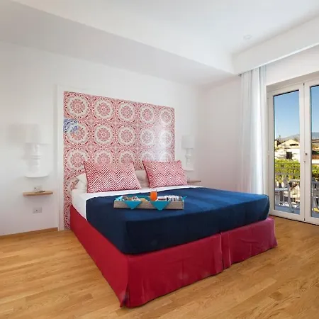 Maison Kalea 4*