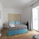 Bed & Breakfast Maison Kalea 4*